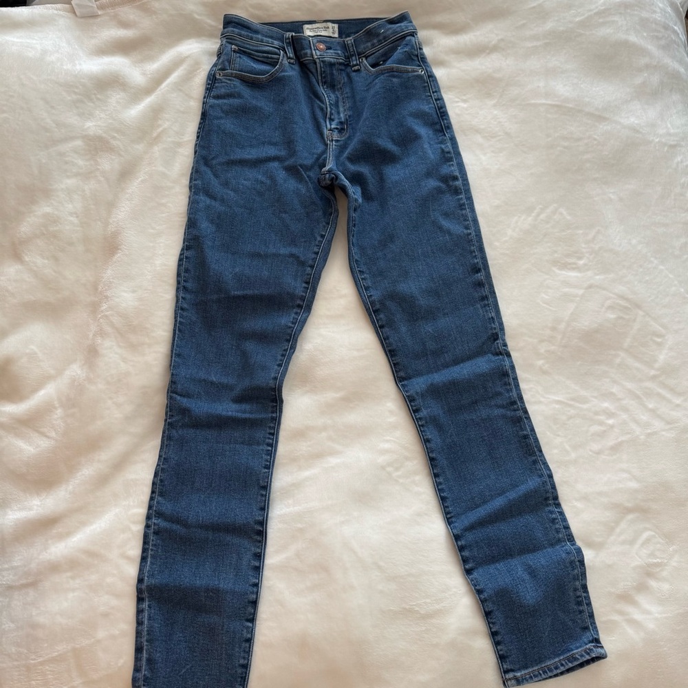 Abercrombie & Fitch Dark Blue Skinny Jeans